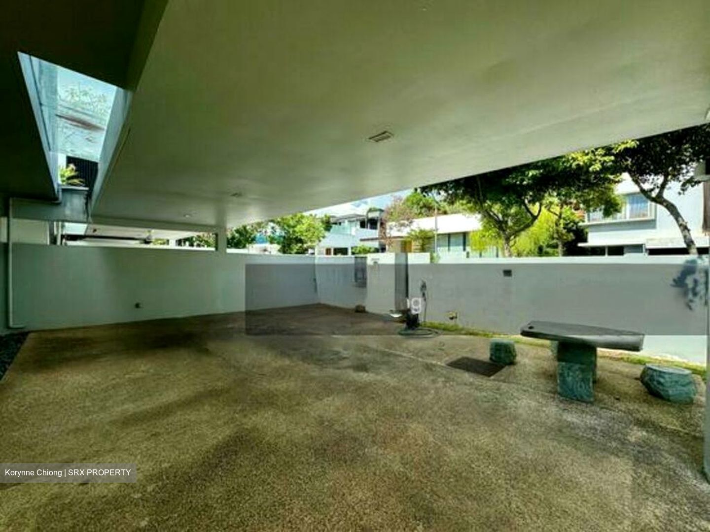 Huit (D26), Terrace #435741931